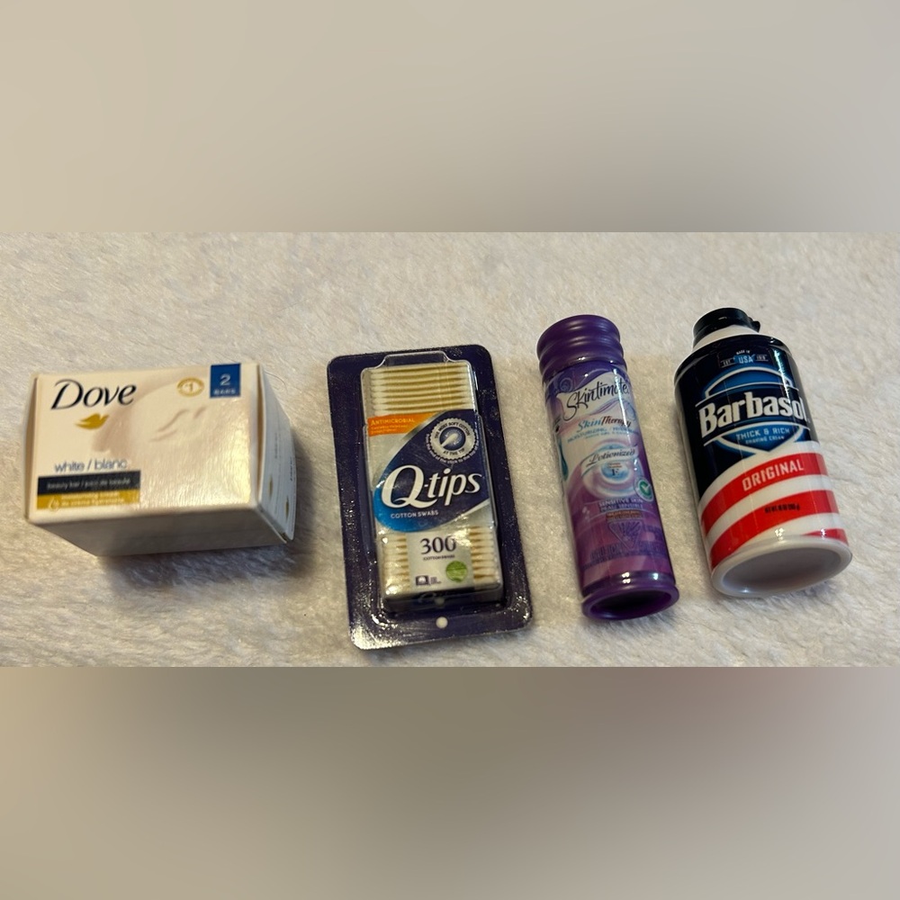 Rare Mini Brands Shower Essentials Set